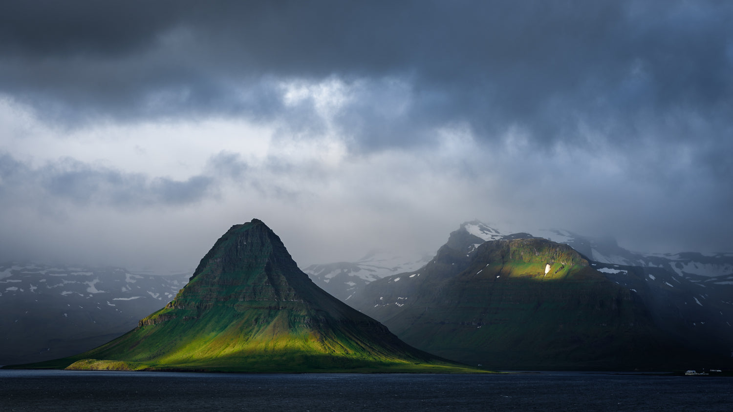 Grundarfjörður, Iceland - Cruise Port Guide